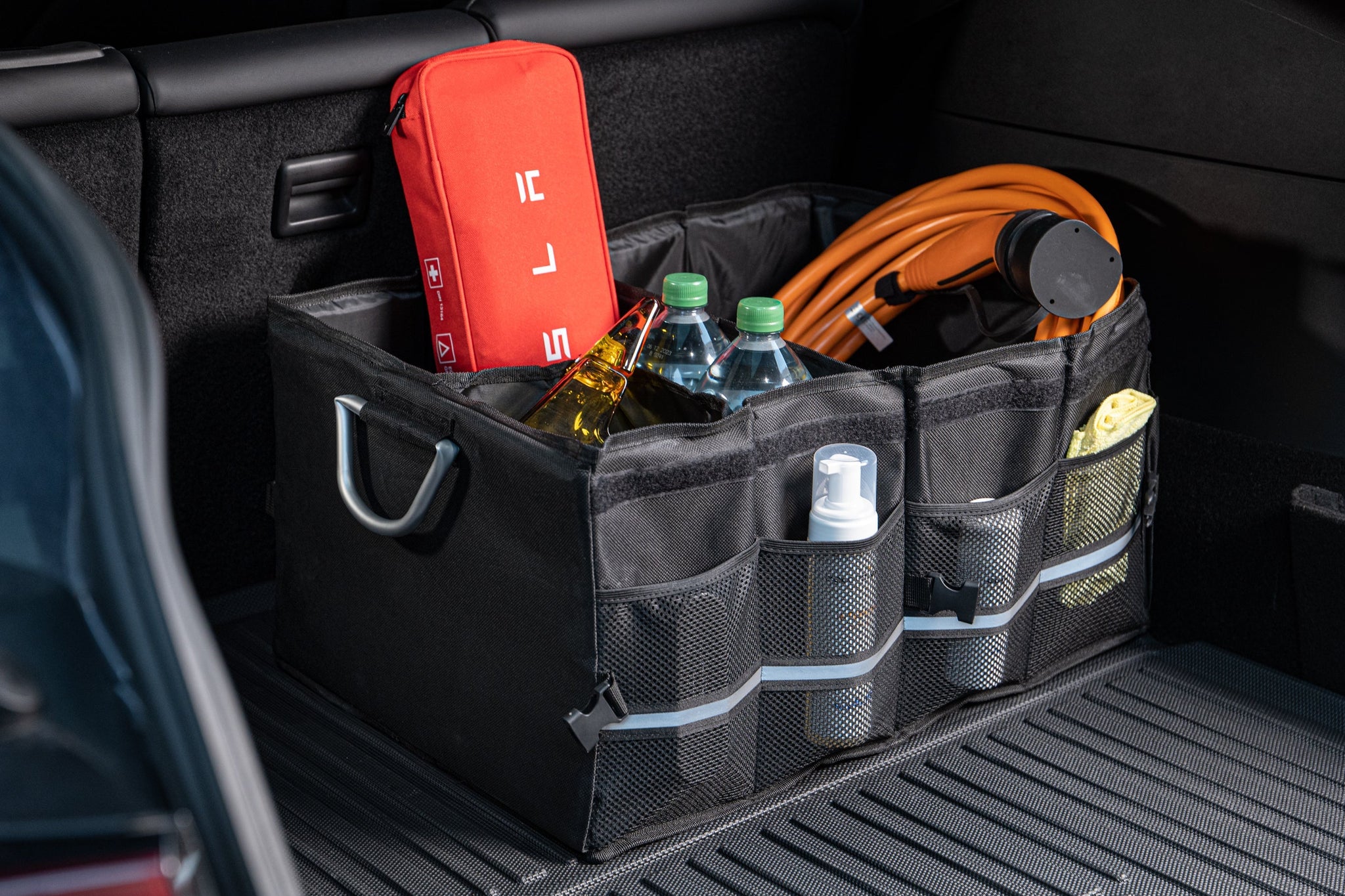 Trunk organizer for the Tesla Model 3/Y